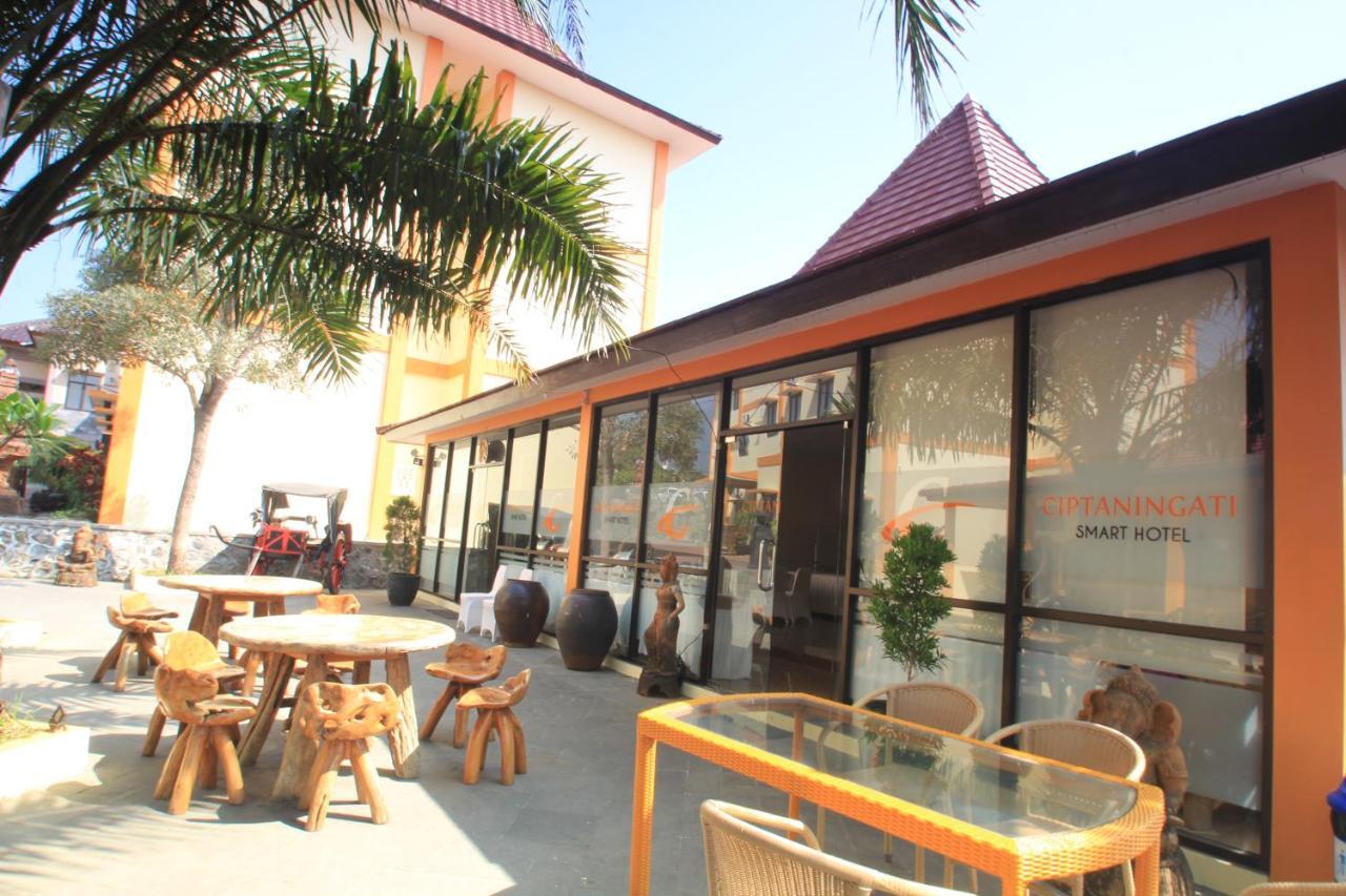 Ciptaningati Hotel Batu (East Java) Exterior foto