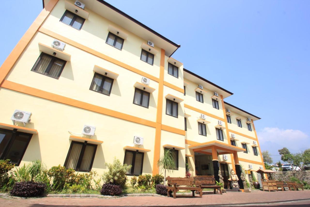 Ciptaningati Hotel Batu (East Java) Exterior foto