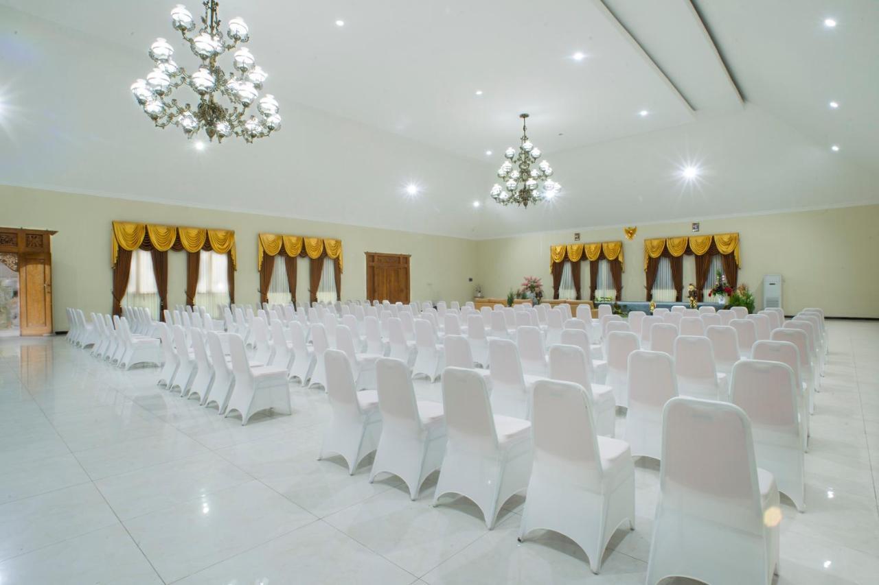 Ciptaningati Hotel Batu (East Java) Exterior foto
