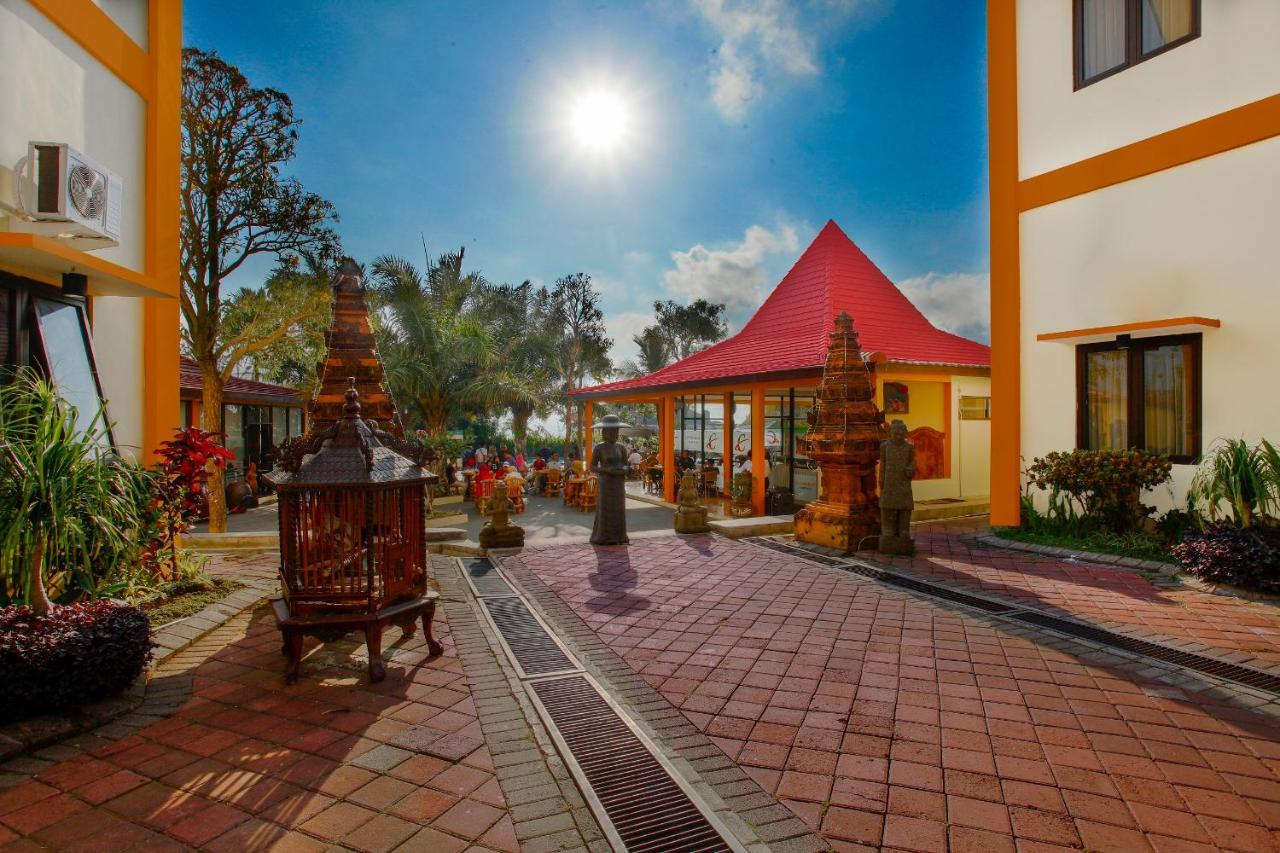 Ciptaningati Hotel Batu (East Java) Exterior foto
